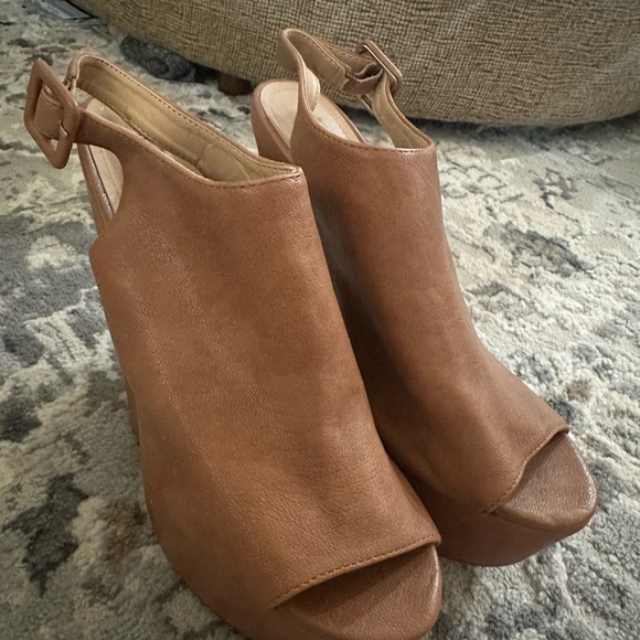 Steve Madden Gabby Platform Heels - Picture 5 of 6